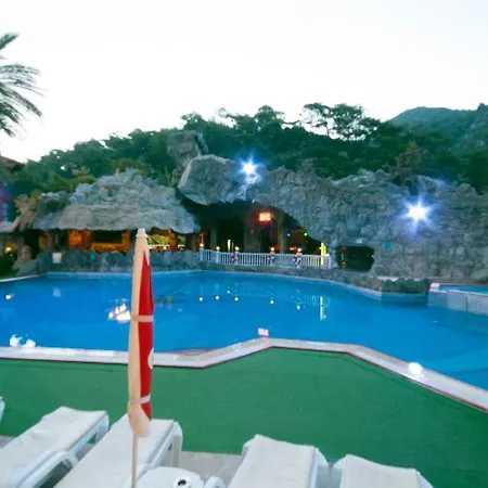 Szálloda Grand Aquarium İçmeler